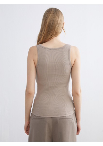 Yeni Sezon U Yaka Fitilli Kadın Atlet fırsatları