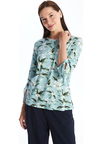 Yeni Sezon Bisiklet Yaka Çiçekli Kadın Bluz