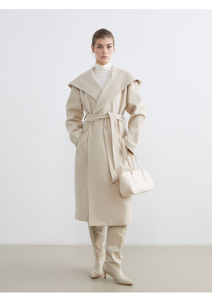 Yeni Sezon Kapüşonlu Kadın Kaşe Kaban