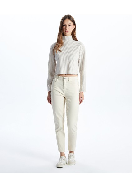 Yeni Sezon Dik Yaka Dokulu Oversize Kadın Tişört fiyatları