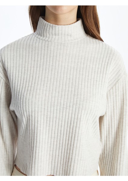 Yeni Sezon Dik Yaka Dokulu Oversize Kadın Tişört modelleri