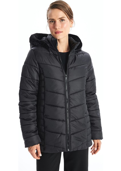 Yeni Sezon Kapüşonlu Kadın Şişme Mont