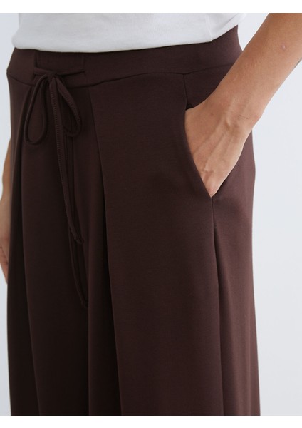 Yeni Sezon Beli Lastikli Geniş Paça Kadın Pileli Pantolon modelleri