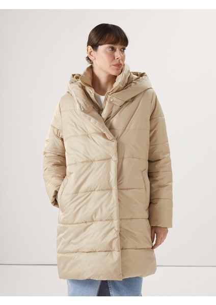 Yeni Sezon Kapüşonlu Kadın Şişme Mont