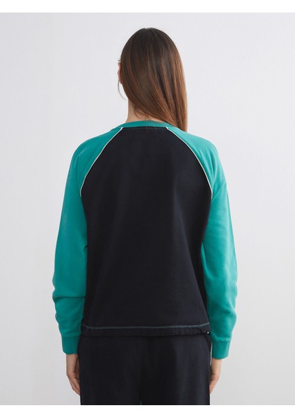 Yeni Sezon Renk Bloklu Oversize Kadın Sweatshirt fırsatları