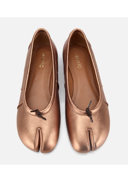 01AYH316830A470 KADIN Deri Bronz Ön Detaylı Babet
