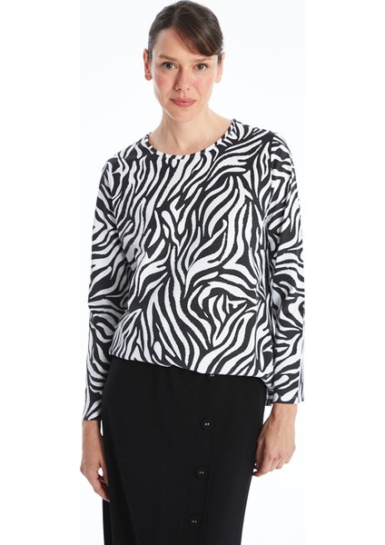 Yeni Sezon Bisiklet Yaka Desenli Kadın Tişört