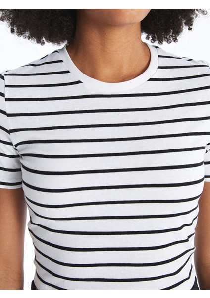 Yeni Sezon Bisiklet Yaka Çizgili Kısa Kollu Kadın Crop modelleri