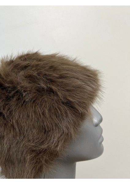 Kadın Tüylü Peluş Kışlık Şapka – Soğuk Havalar Için Trend ve Sıcak Tasarım modelleri