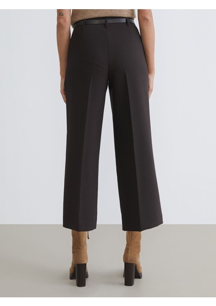 Yeni Sezon Beli Kemerli Geniş Paça Kadın Pileli Pantolon fırsatları