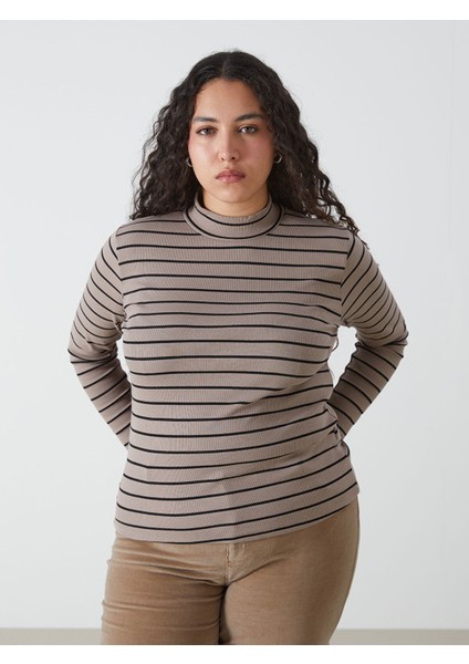 Yeni Sezon Dik Yaka Çizgili Kadın Body fiyatları