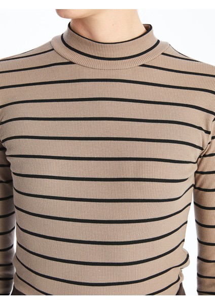 Yeni Sezon Dik Yaka Çizgili Kadın Body fırsatları