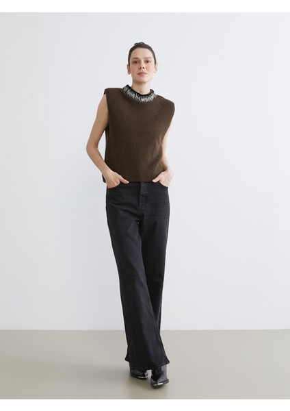 Yeni Sezon Dik Yaka Boncuk Işlemeli Kadın Triko Süveter fiyatları