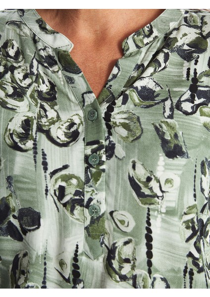 Yeni Sezon Kaçık Yaka Desenli Uzun Kollu Kadın Bluz modelleri