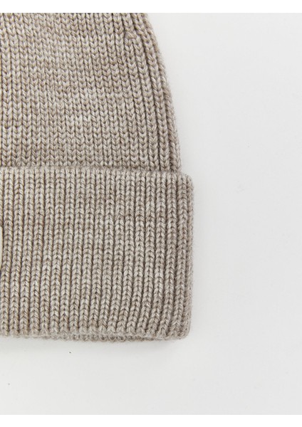 Yeni Sezon Yazı Nakışlı Kadın Bere fiyatları