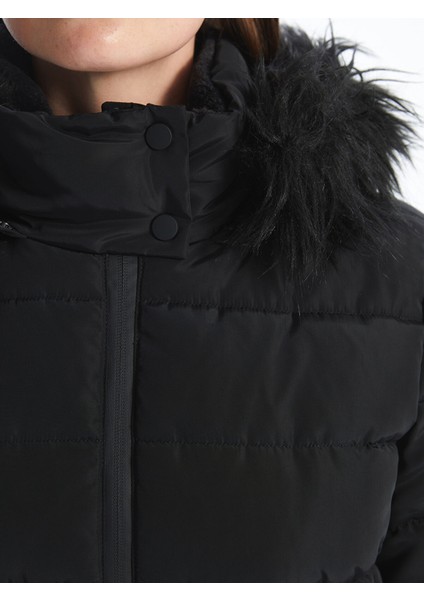 Yeni Sezon Kadın Kapüşonlu Düz Şişme Mont modelleri