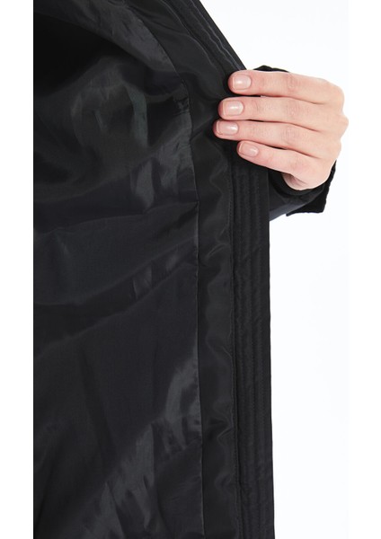 Yeni Sezon Kadın Kapüşonlu Düz Şişme Mont indirimleri