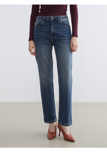 Yeni Sezon Straight Fit Kadın Jean Pantolon fiyatları