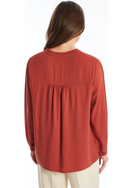 Yeni Sezon Kaçık Yaka Düz Uzun Kollu Kadın Bluz indirimleri