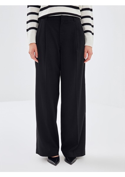 Yeni Sezon Loose Fit Kadın Pantolon fırsatları