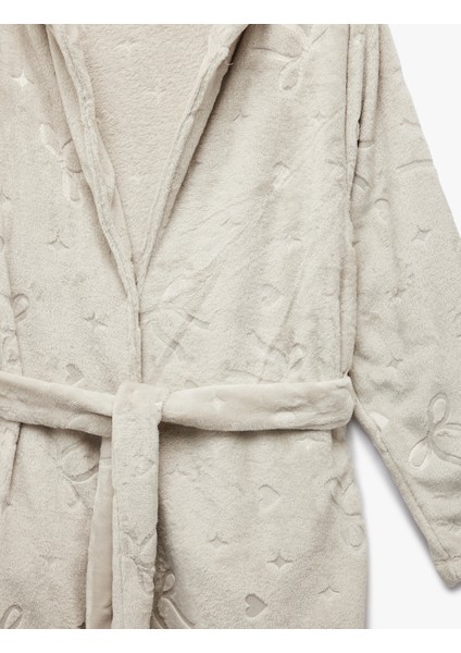 Uzun Kollu Fiyonk Detaylı Kapüşonlu Kemerli Peluş Sabahlık modelleri