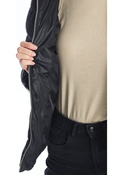 Yeni Sezon Kapüşonlu Kadın Şişme Mont fırsatları