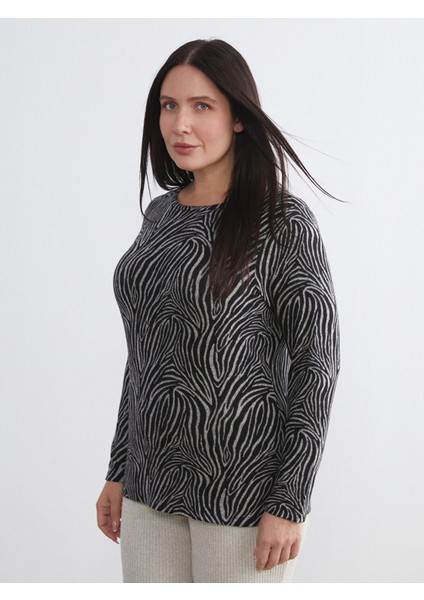 Yeni Sezon Bisiklet Yaka Desenli Bluz fiyatları