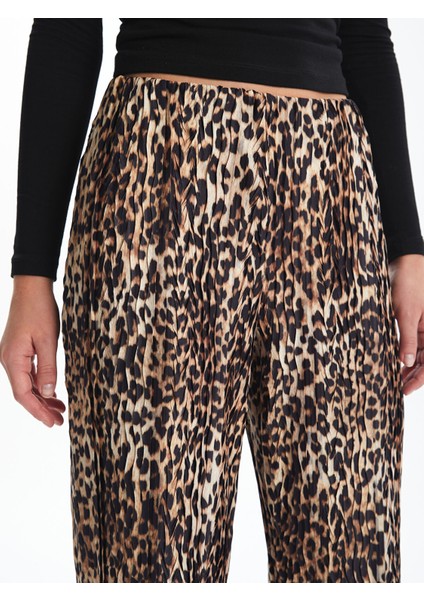 Yeni Sezon Beli Lastikli Leopar Desenli Kadın Pantolon modelleri