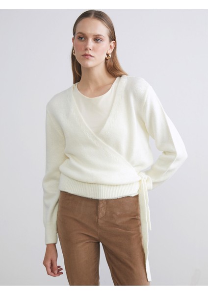 Yeni Sezon Kruvaze Yaka Kadın Triko Kazak