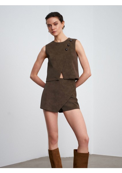 81067 Asimetrik Şort Etek-Haki modelleri