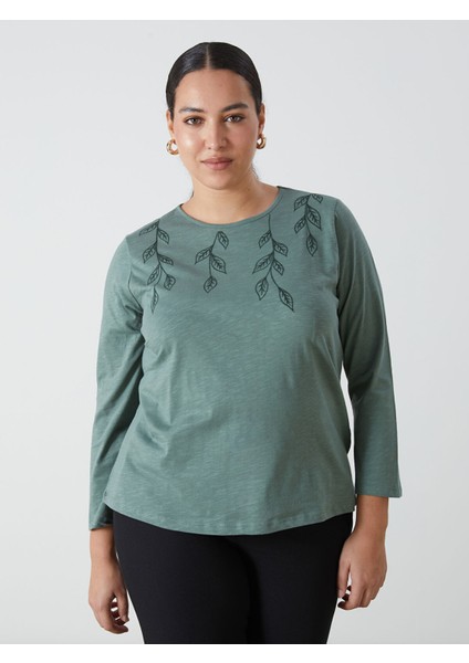 Yeni Sezon Bisiklet Yaka Nakışlı Kadın Bluz fiyatları