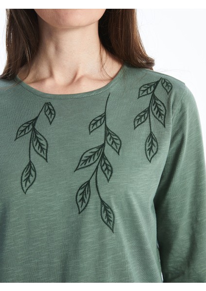 Yeni Sezon Bisiklet Yaka Nakışlı Kadın Bluz fırsatları