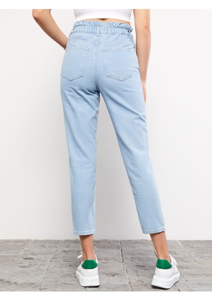 Yeni Sezon Kadın Mom Fit Düz Jean Pantolon indirimleri