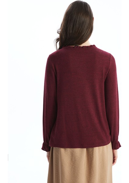 Yeni Sezon Bağlamalı Yaka Nakışlı Kadın Bluz fırsatları