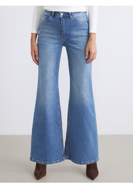 Yeni Sezon Flare Kadın Jean Pantolon fiyatları