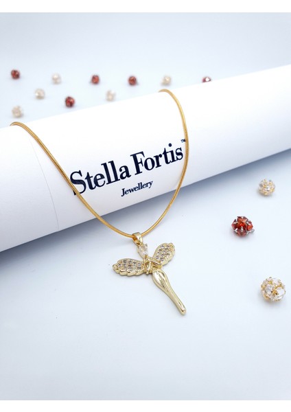 Kanatlı Kadın Figürlü Altın Kolye – Zirkon Taşlı, Zarif ve Sembolik Tasarım fırsatları