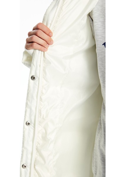 Yeni Sezon Kapüşonlu Kadın Şişme Mont modelleri