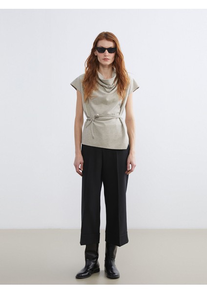 Yeni Sezon Dökümlü Yaka Bluz fiyatları