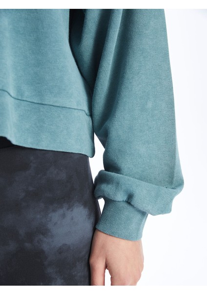 Yeni Sezon Bisiklet Yaka Oversize Kadın Sweatshirt fırsatları