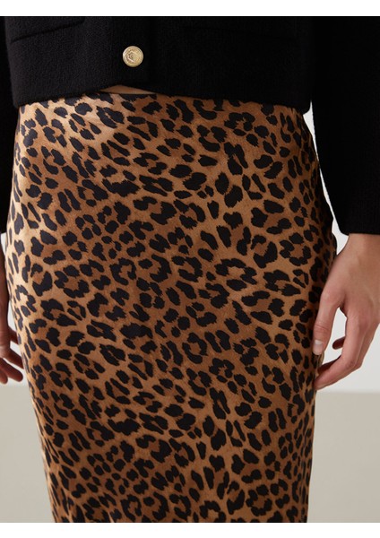 Yeni Sezon Standart Fit Leopar Desenli Saten Kadın Etek indirimleri