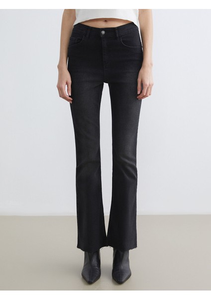 Yeni Sezon Mars Flare Kadın Jean Pantolon fiyatları