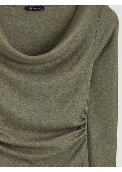 Yeni Sezon Dökümlü Yaka Büzgülü Bluz fiyatları