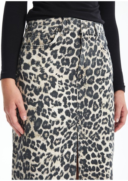 Yeni Sezon Standart Fit Leopar Desenli Kadın Jean Etek modelleri