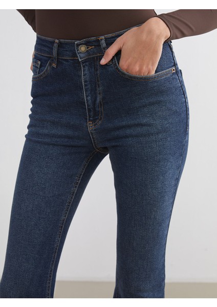 Yeni Sezon Flare Kadın Jean Pantolon modelleri