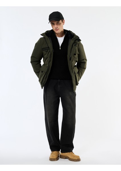 Uzun Kollu Kapaklı Cepli Fermuarlı Kapşonlu Kışlık Parka