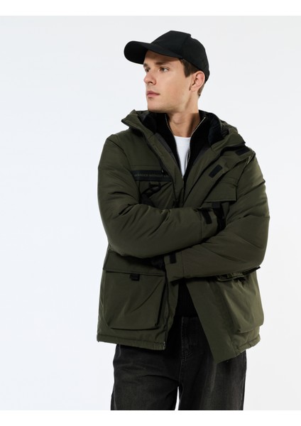 Uzun Kollu Kapaklı Cepli Fermuarlı Kapşonlu Kışlık Parka fiyatları