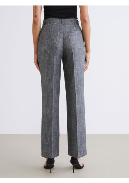 Yeni Sezon Loose Fit Geniş Paça Kadın Pantolon indirimleri