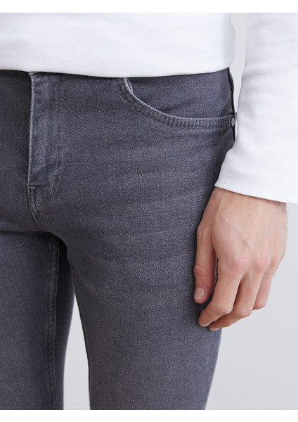 Yeni Sezon 750 Slim Fit Erkek Jean Pantolon modelleri