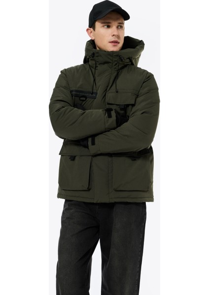 Uzun Kollu Kapaklı Cepli Fermuarlı Kapşonlu Kışlık Parka fırsatları