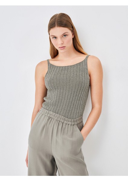 Yeni Sezon Kare Yaka Dokulu Kadın Triko Atlet